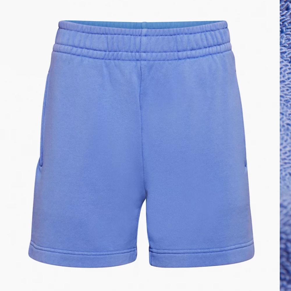 NWT Aritzia High-Waisted Cotton Sweatshorts in Size M and playful purple
